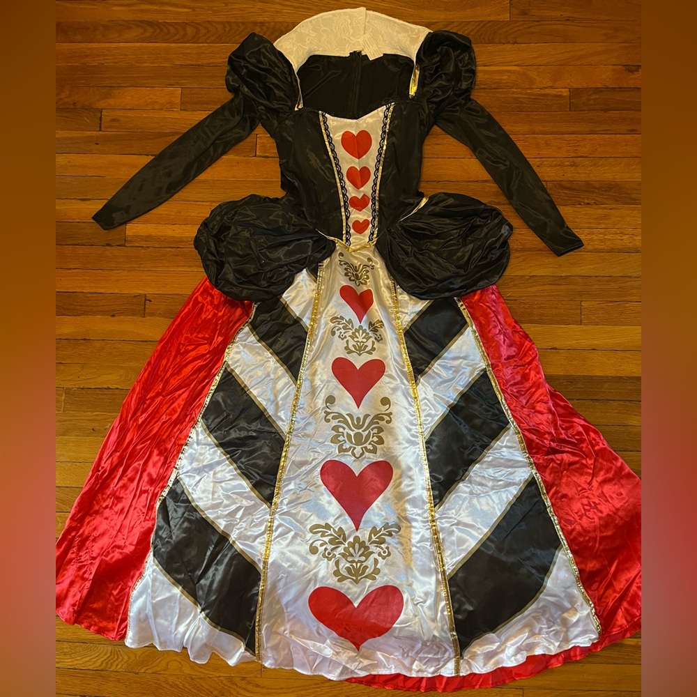 Queen of Hearts Costume - w Wig and upgraded crown